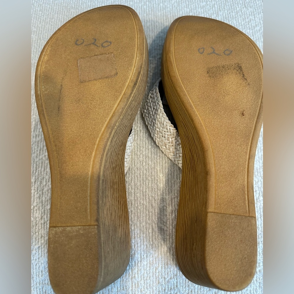 Mila Paoli White Leather Sandals with Woven Straps - Picture 5 of 6